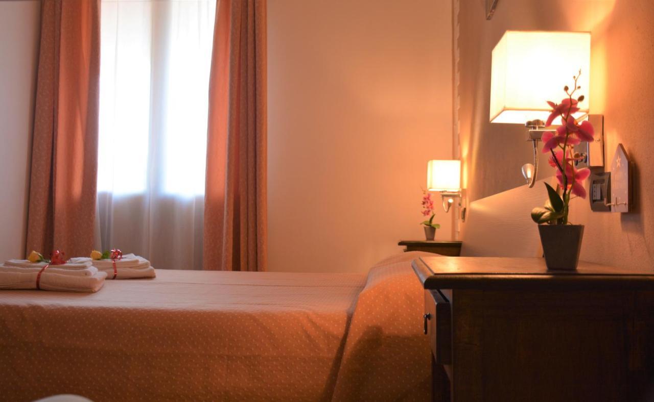 Hotel Villa Paradiso Рипарбелла Экстерьер фото